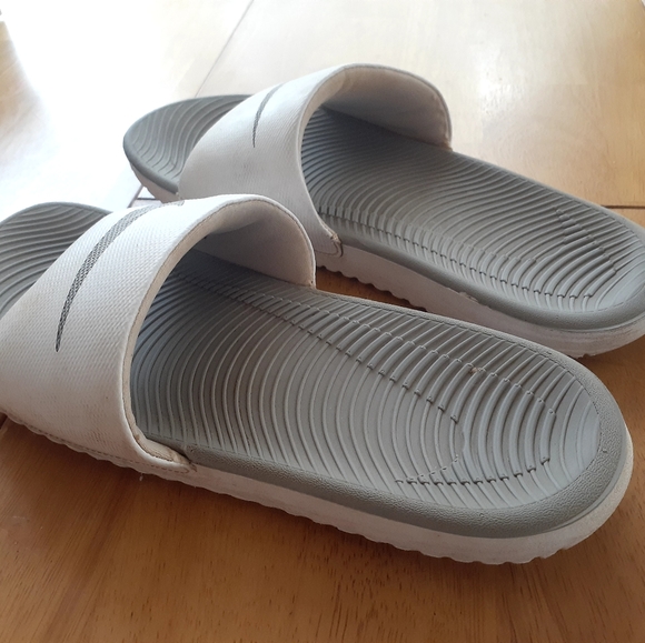 Nike Slides two pair LOT. Women's size 7. - Picture 5 of 8